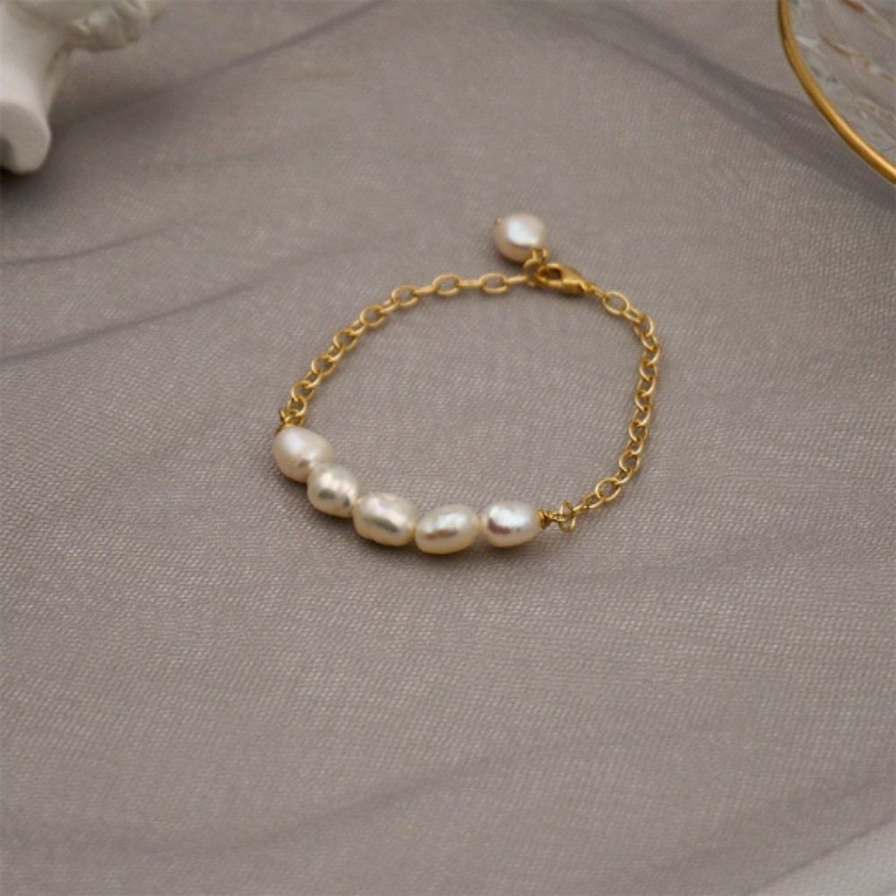 White Pearl Bracelet
